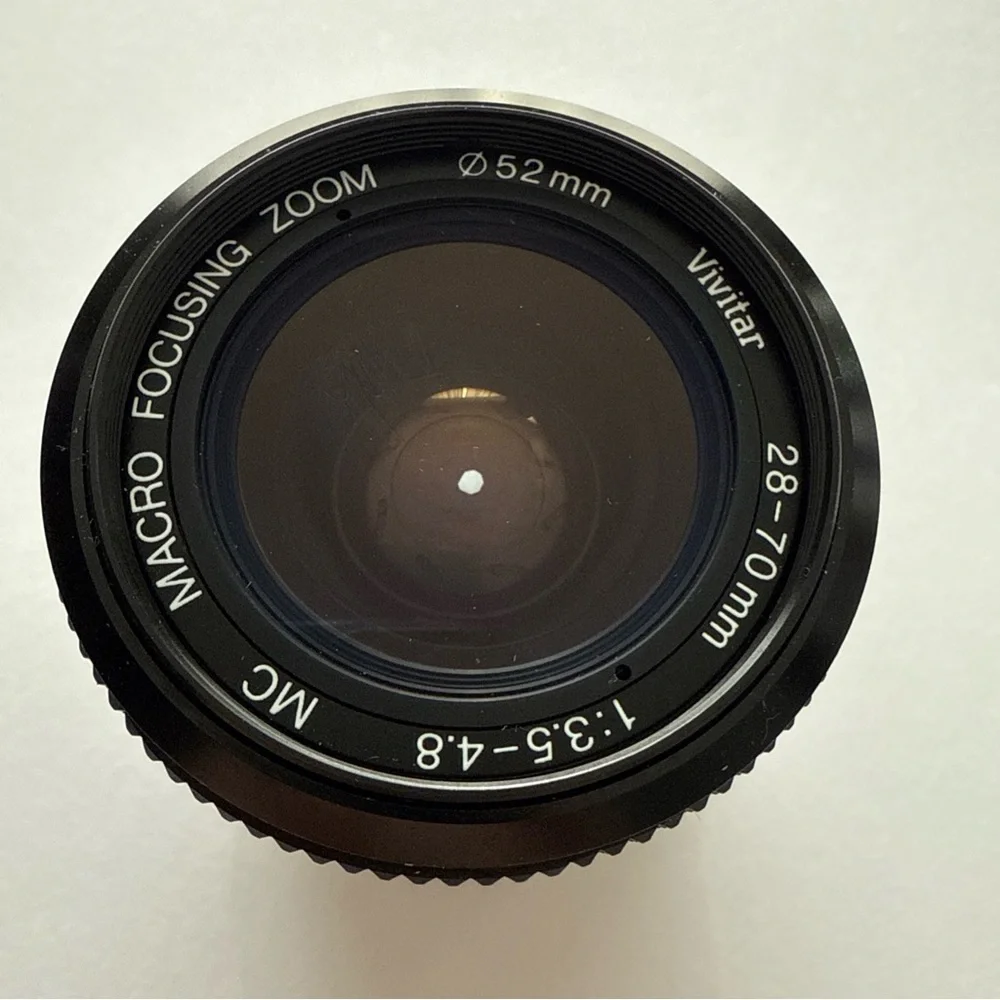Vivitar 28-70mm 1:3.5-4.8 MC Micro Focusing Zoom 52mm Lens w/hoya filter Japan